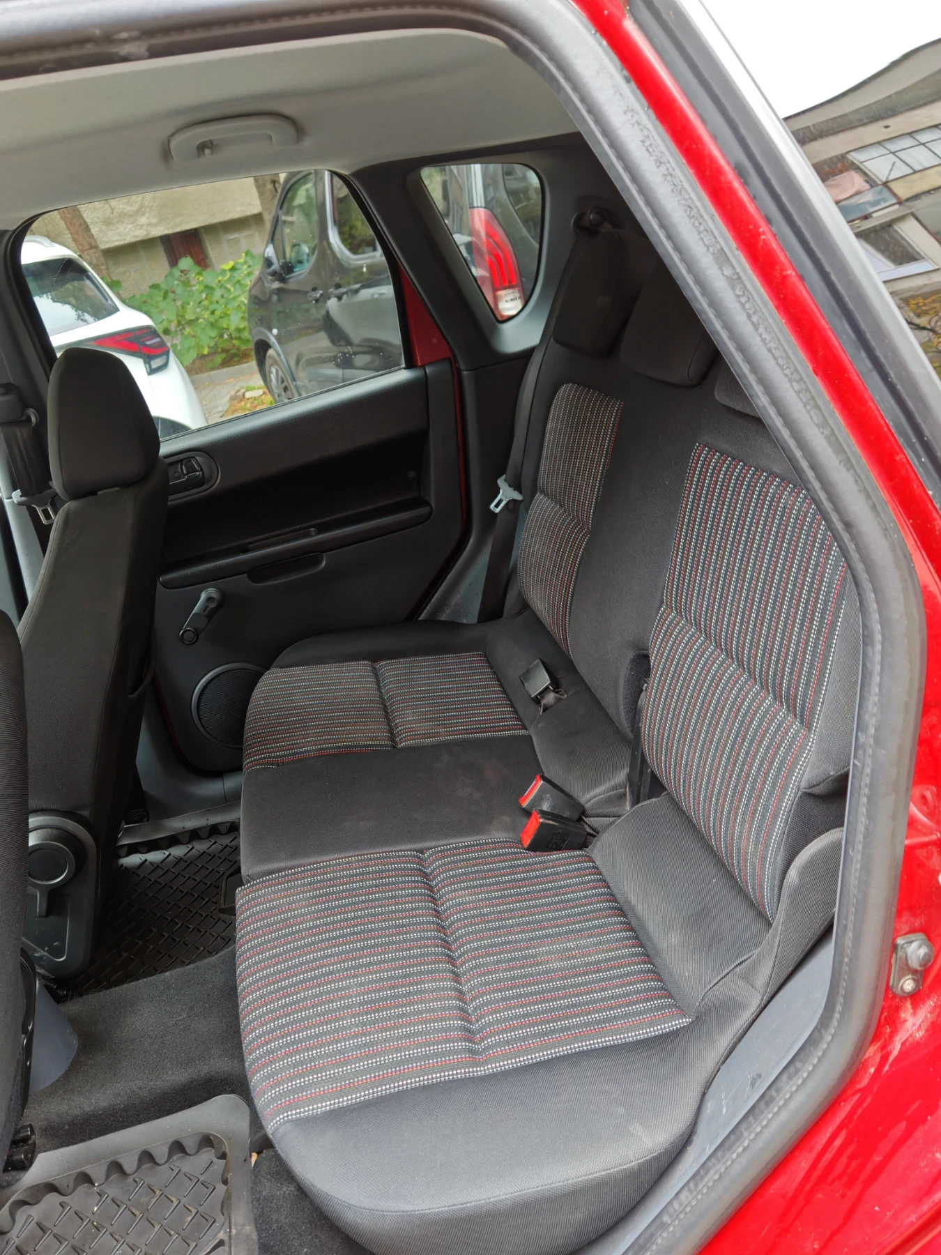 Mitsubishi Colt 1.3 95 к.с., снимка 16 - Автомобили и джипове - 54135828