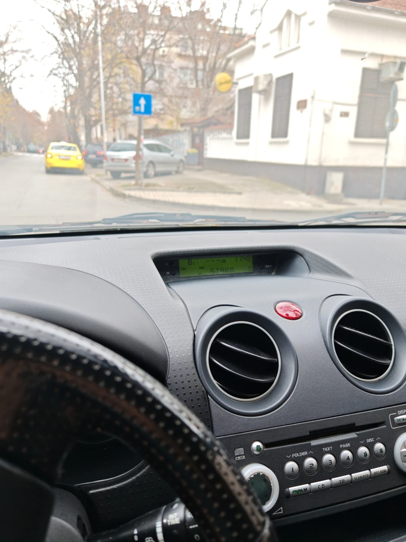 Mitsubishi Colt 1.3 95 к.с., снимка 7 - Автомобили и джипове - 54135828