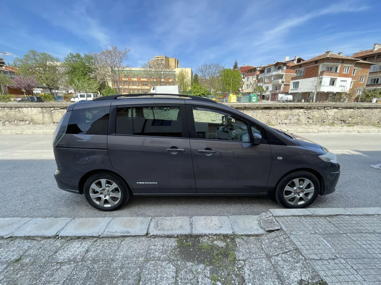 Mazda 5, снимка 5 - Автомобили и джипове - 54156491