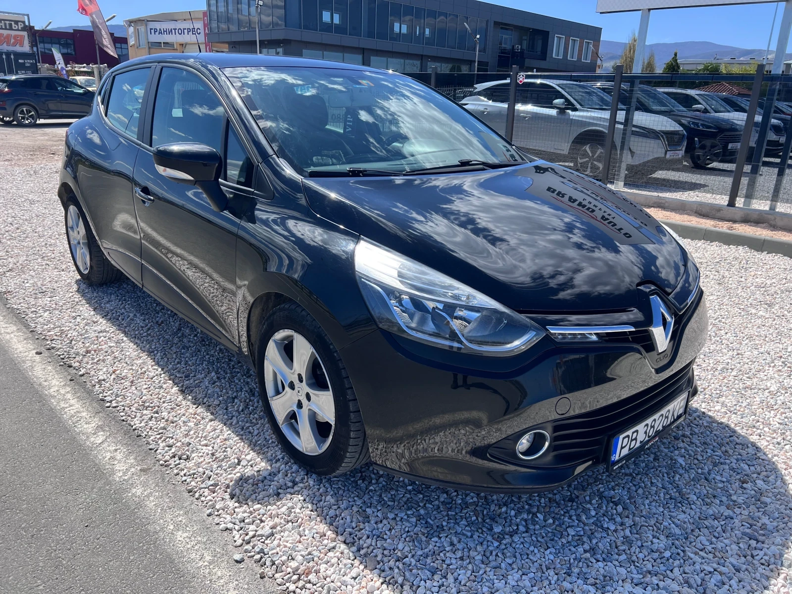 Renault Clio 1.5 dci , снимка 3 - Автомобили и джипове - 54239371