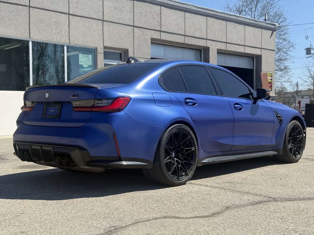 BMW M3 Competition Individual Laser Carbon Ceramic CARFAX, снимка 9 - Автомобили и джипове - 54378582