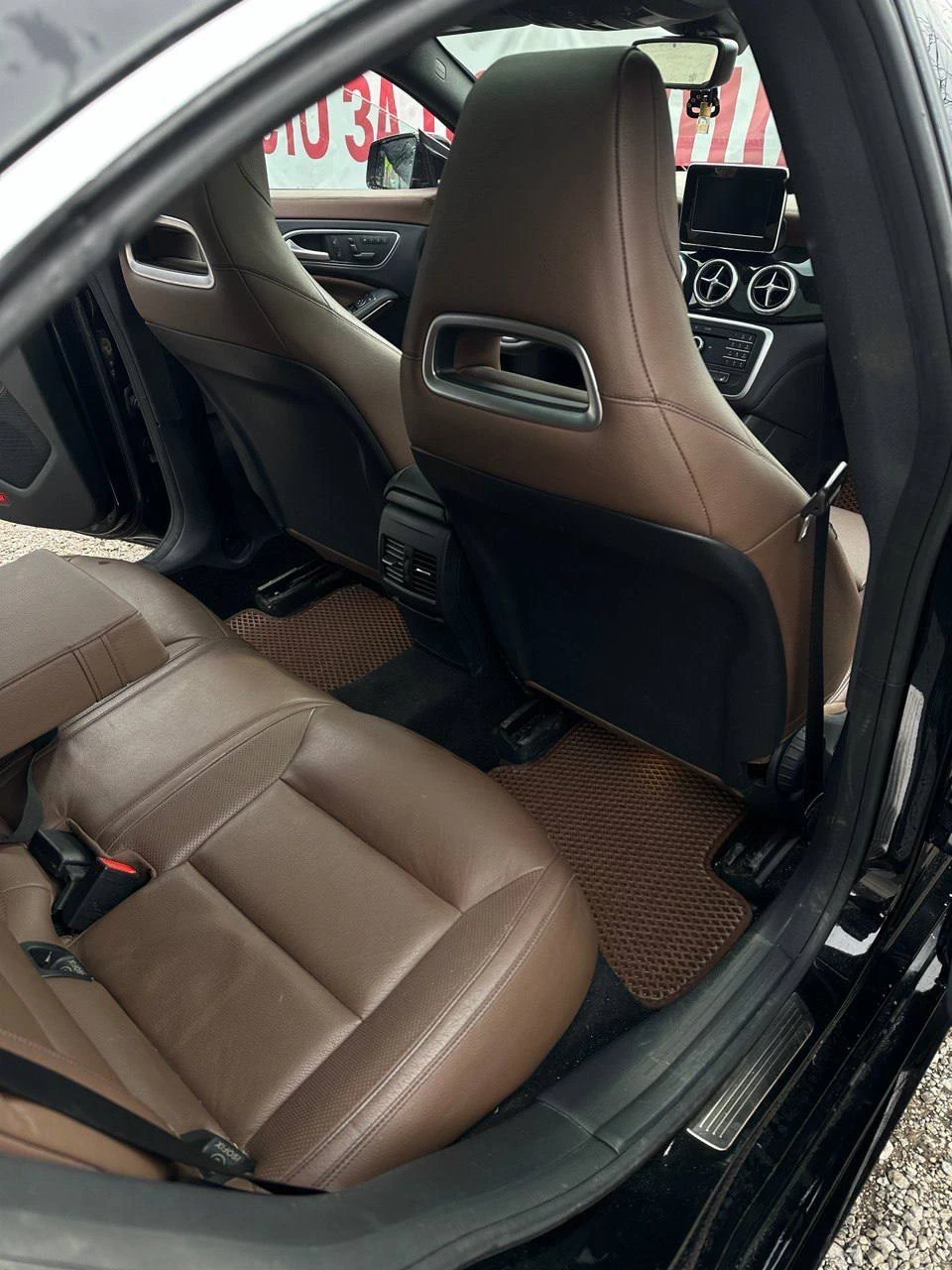 Mercedes-Benz CLA 250, снимка 15 - Автомобили и джипове - 54383446
