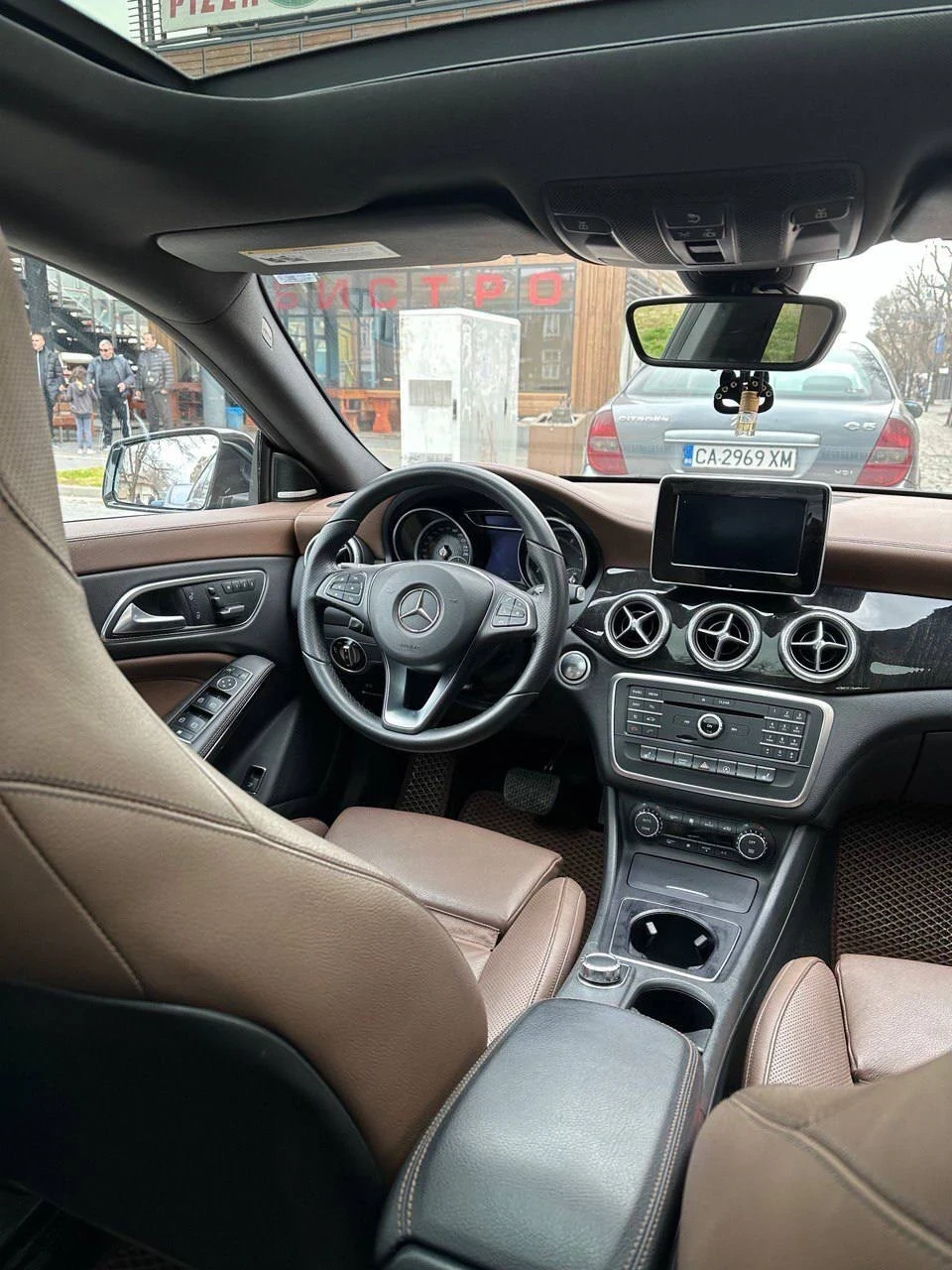 Mercedes-Benz CLA 250, снимка 7 - Автомобили и джипове - 54383446