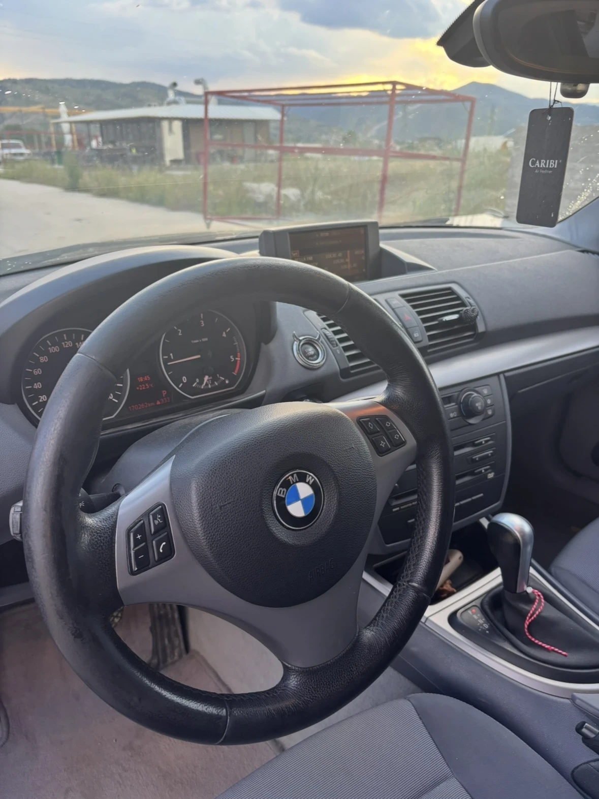 BMW 120