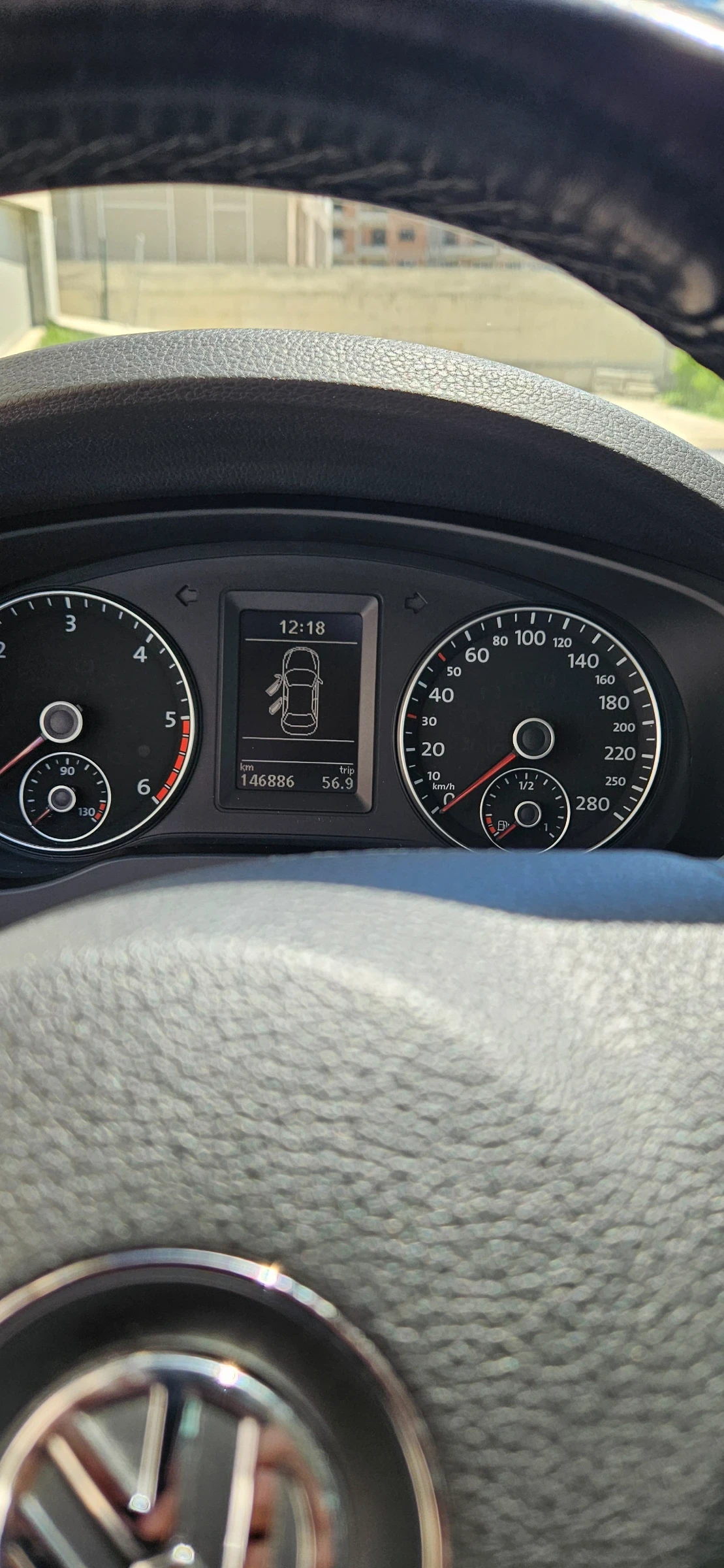 VW Jetta, снимка 9 - Автомобили и джипове - 54704414