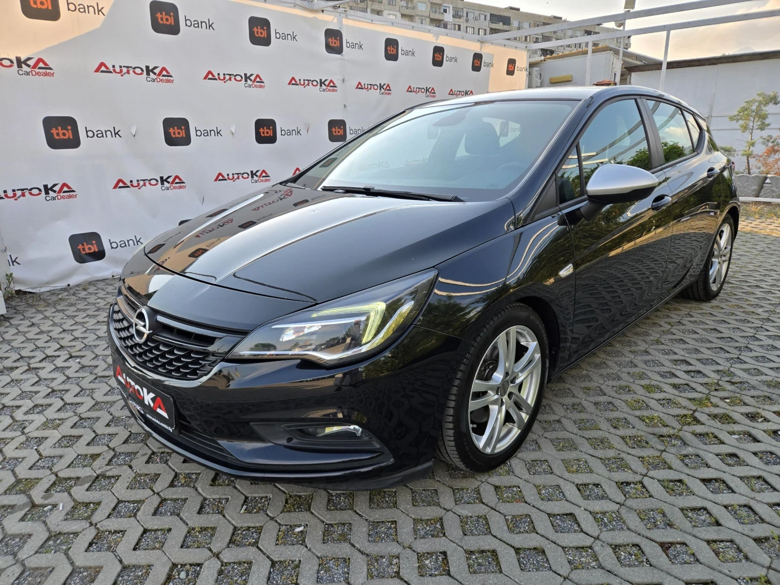 Opel Astra 1.6CDTI-110КС= 6СК= CAR PLAY= АВТОПИЛОТ, снимка 6 - Автомобили и джипове - 54824705