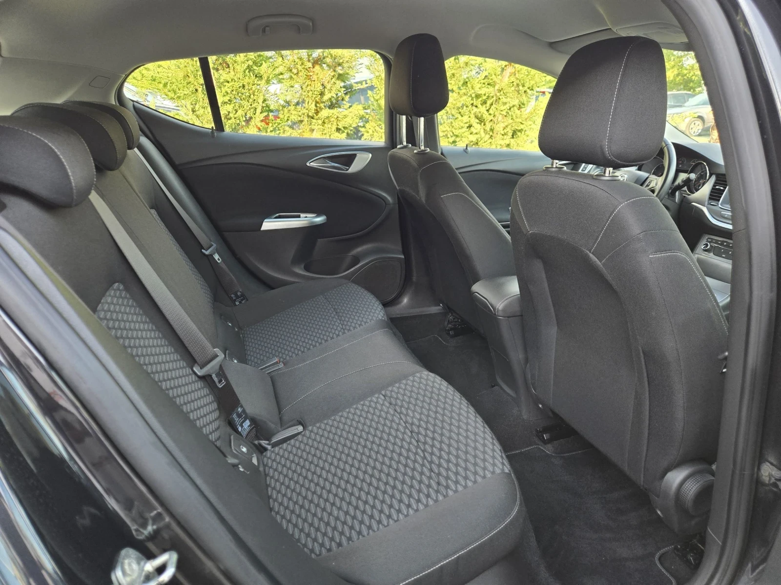 Opel Astra 1.6CDTI-110КС= 6СК= CAR PLAY= АВТОПИЛОТ, снимка 14 - Автомобили и джипове - 54824705
