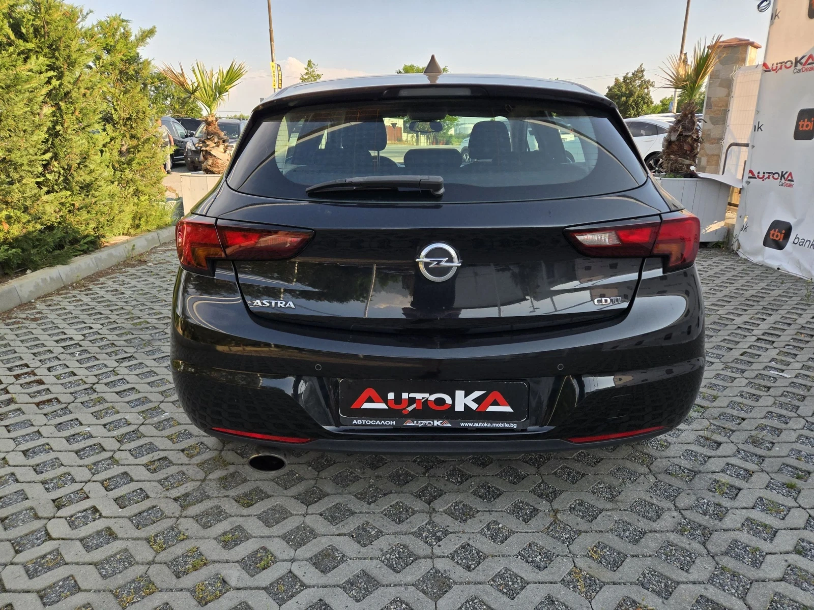 Opel Astra 1.6CDTI-110КС= 6СК= CAR PLAY= АВТОПИЛОТ, снимка 4 - Автомобили и джипове - 54824705
