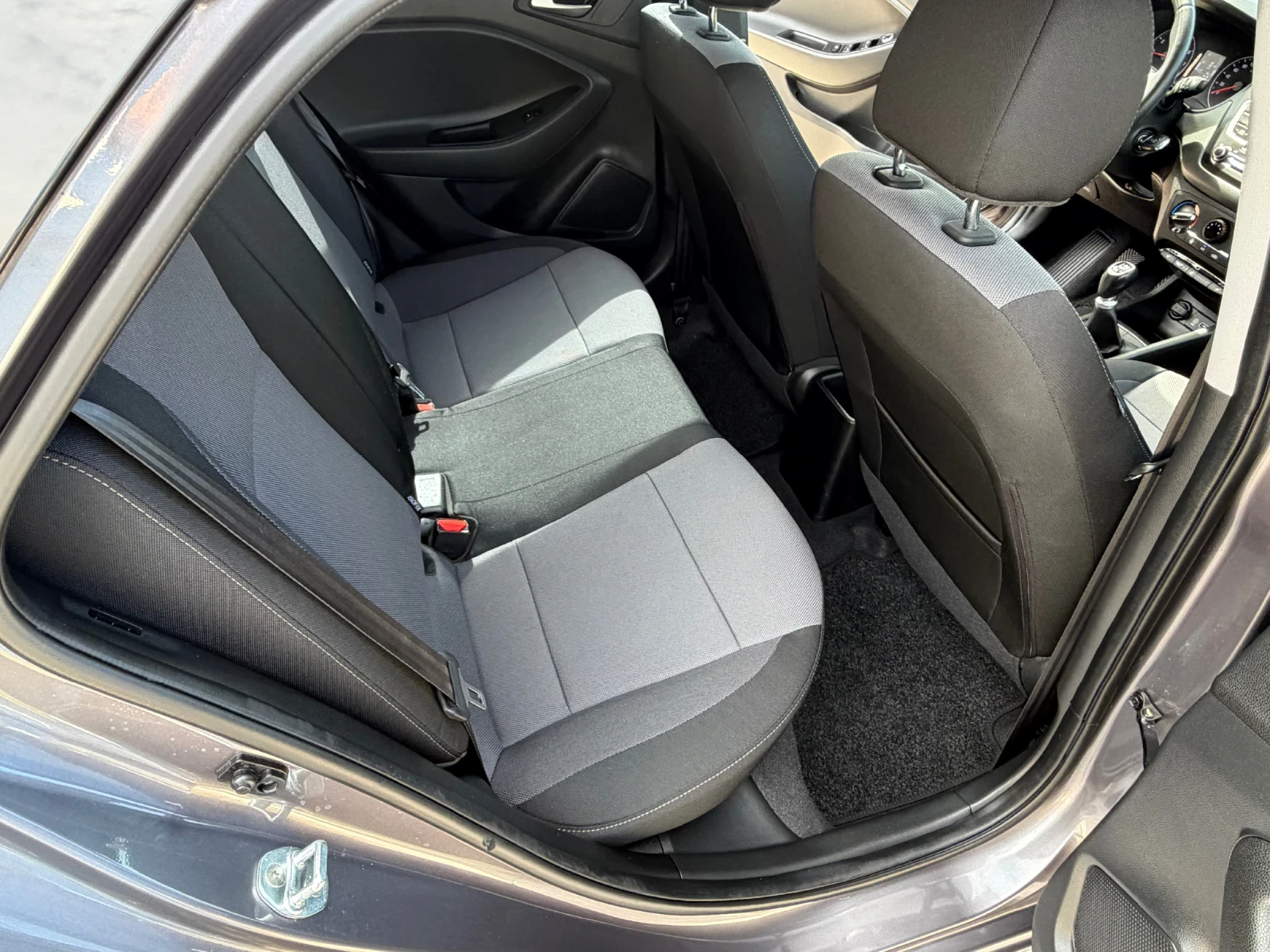 Hyundai I20 90000км, снимка 16 - Автомобили и джипове - 54930991