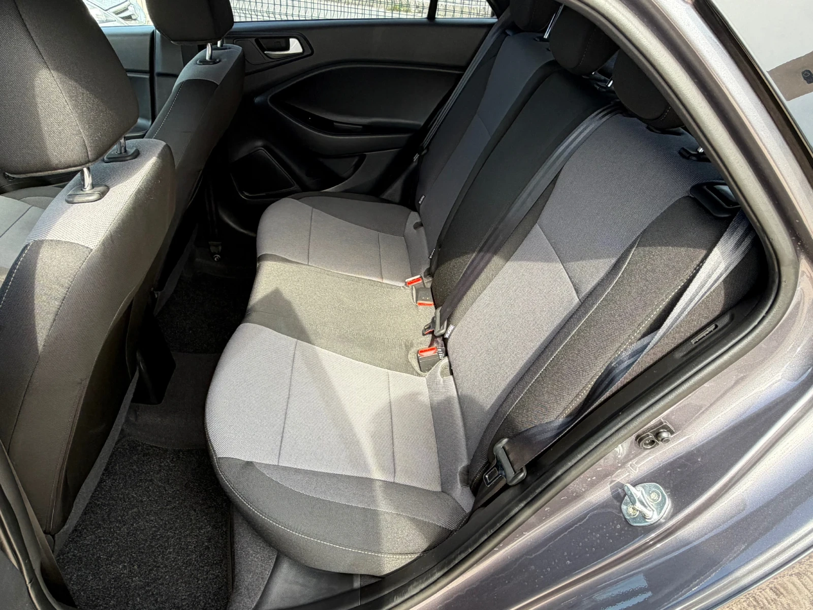 Hyundai I20 90000км, снимка 17 - Автомобили и джипове - 54930991