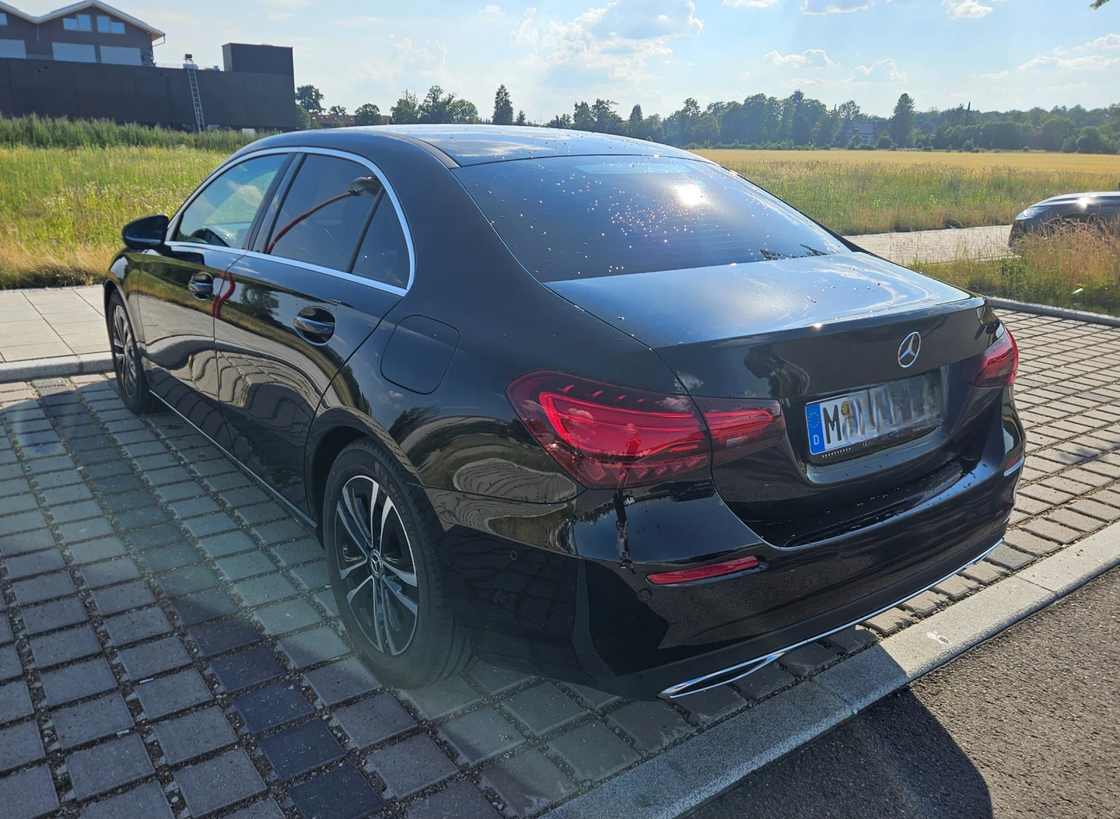Mercedes-Benz A 220 4Matic Facelift Sedan, снимка 5 - Автомобили и джипове - 55052478
