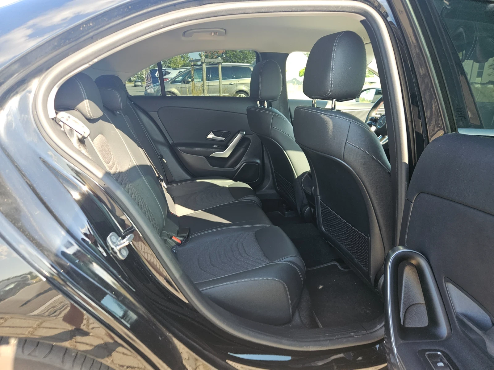 Mercedes-Benz A 220 4Matic Facelift Sedan, снимка 10 - Автомобили и джипове - 55052478