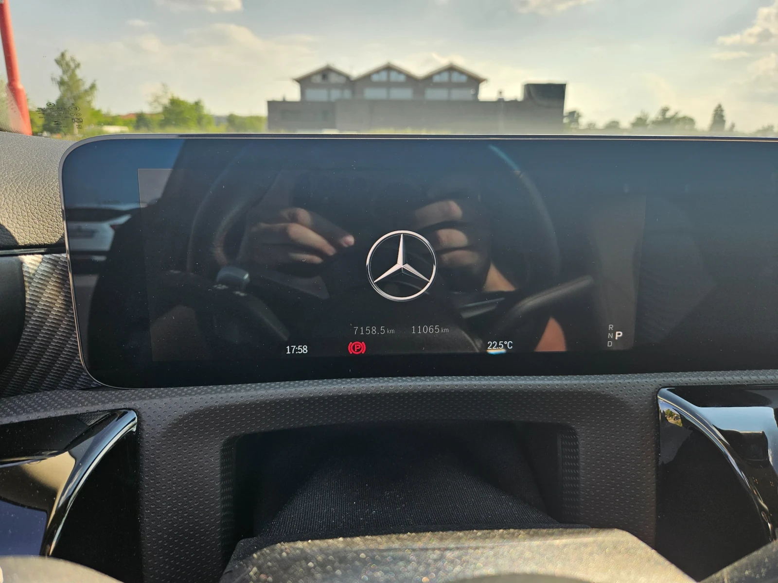 Mercedes-Benz A 220 4Matic Facelift Sedan, снимка 14 - Автомобили и джипове - 55052478