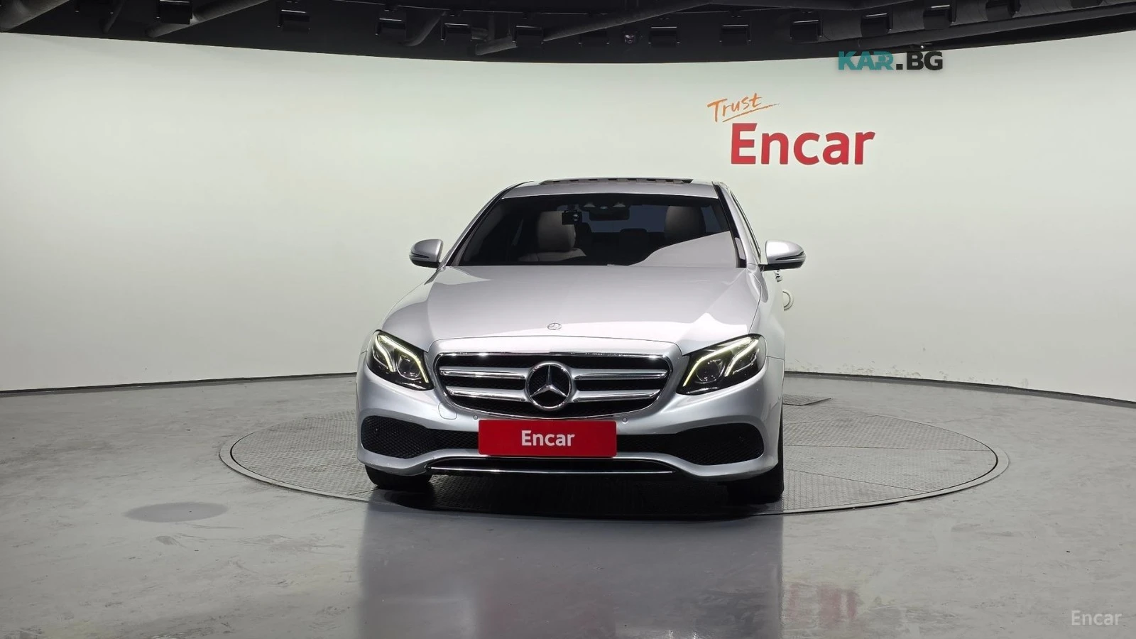 Mercedes-Benz E 220 DIESEL* PANO* ПОДГРЕВ* LANE ASS* ХЕДЪП* , снимка 3 - Автомобили и джипове - 55792592