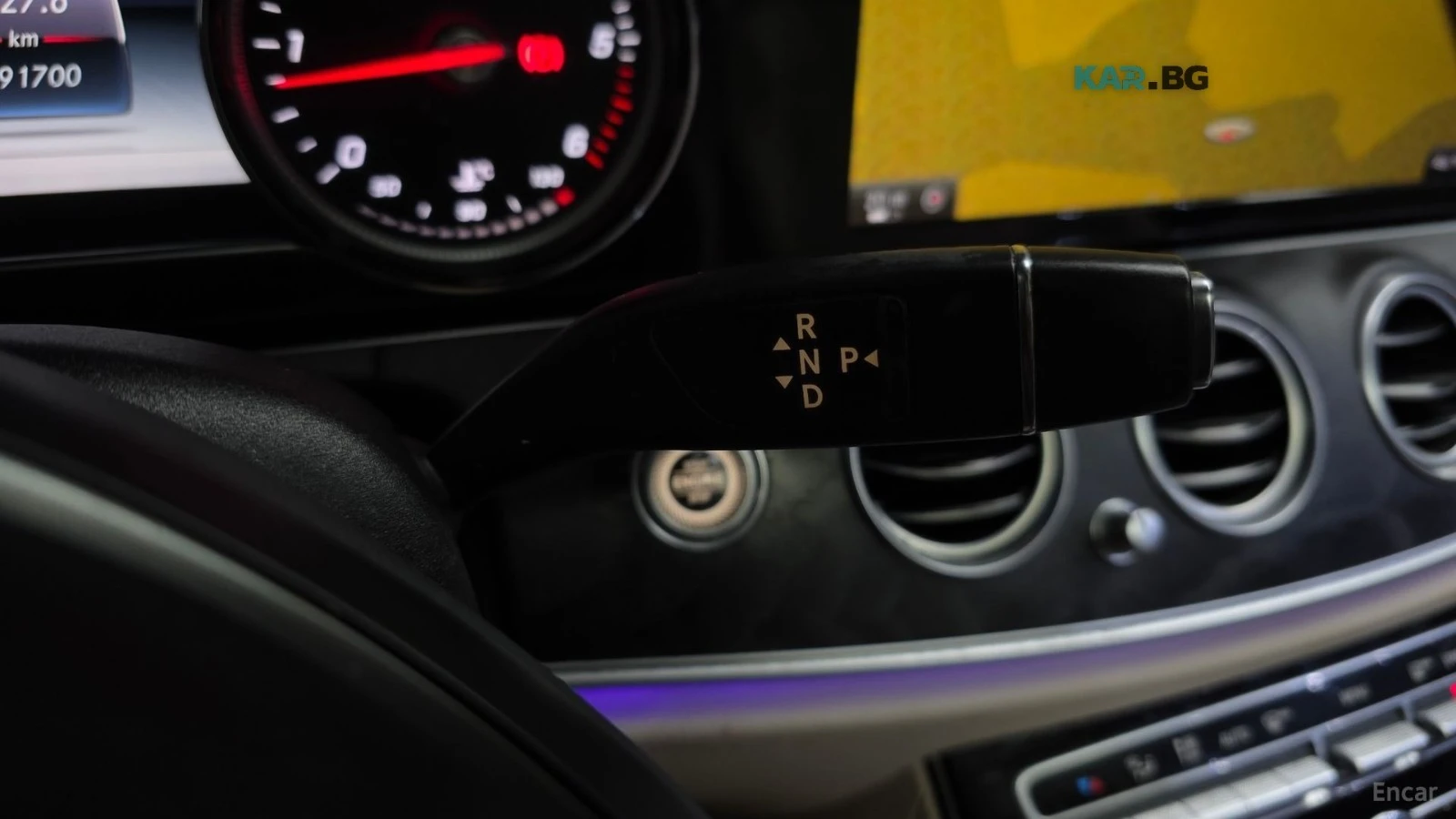 Mercedes-Benz E 220 DIESEL* PANO* ПОДГРЕВ* LANE ASS* ХЕДЪП* , снимка 8 - Автомобили и джипове - 55792592