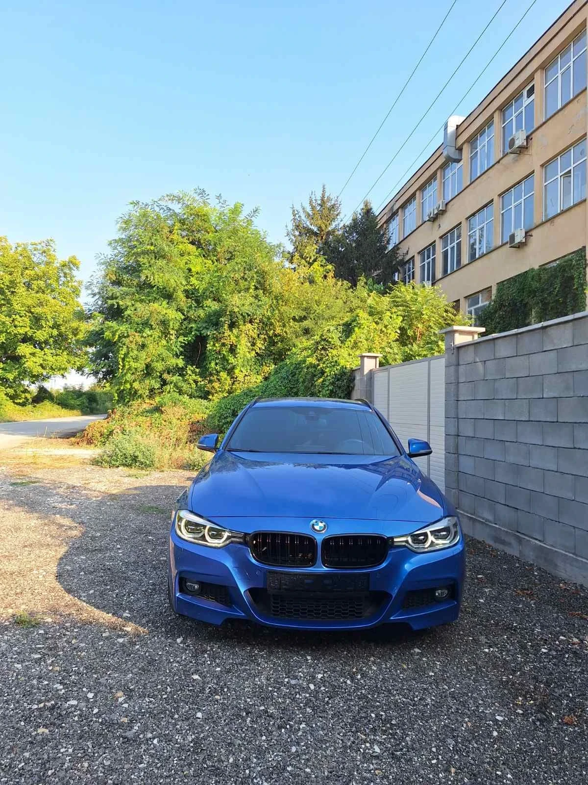 BMW 320 320  B47  Xdrive SWISS Head UP LED Mpack, снимка 2 - Автомобили и джипове - 55792730