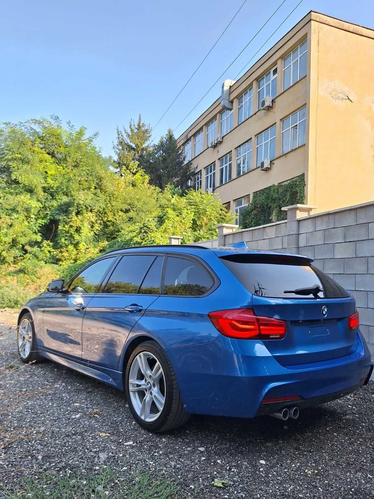 BMW 320 320  B47  Xdrive SWISS Head UP LED Mpack, снимка 5 - Автомобили и джипове - 55792730