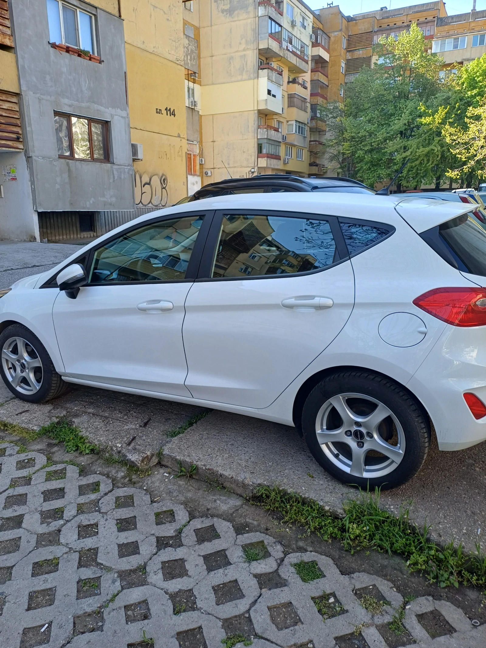 Ford Fiesta, снимка 13 - Автомобили и джипове - 56059600