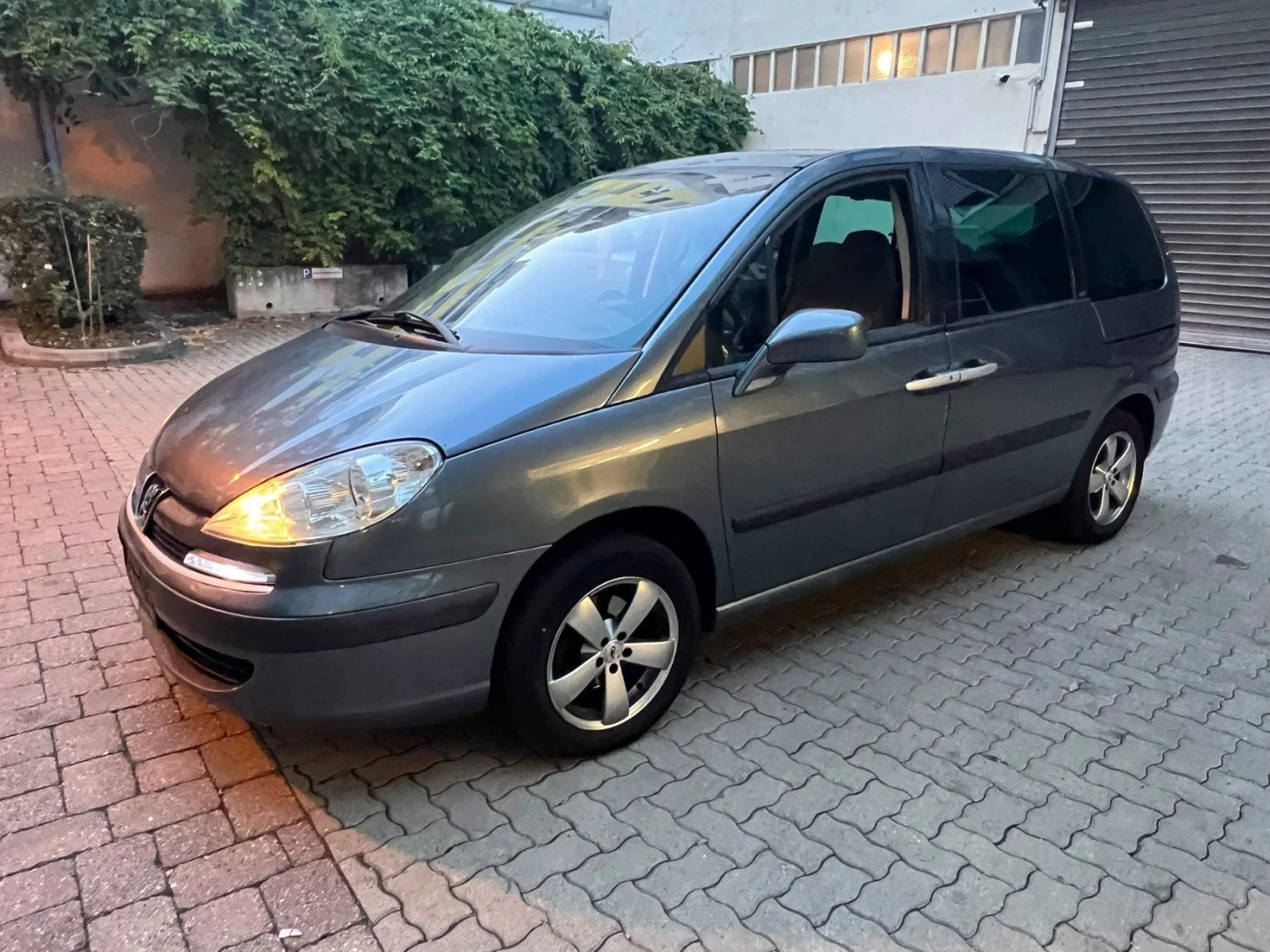 Peugeot 807 2.0 HDI  7местен 2007г., снимка 4 - Автомобили и джипове - 56153106
