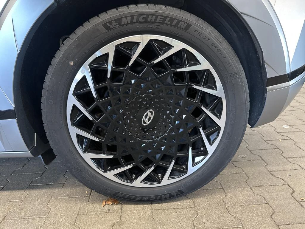 Hyundai Ioniq 5 72.6KWh/TECHNIK/ГАРАНЦИЯ/PANORAMA/BOSE/SOH100%, снимка 10 - Автомобили и джипове - 56182256