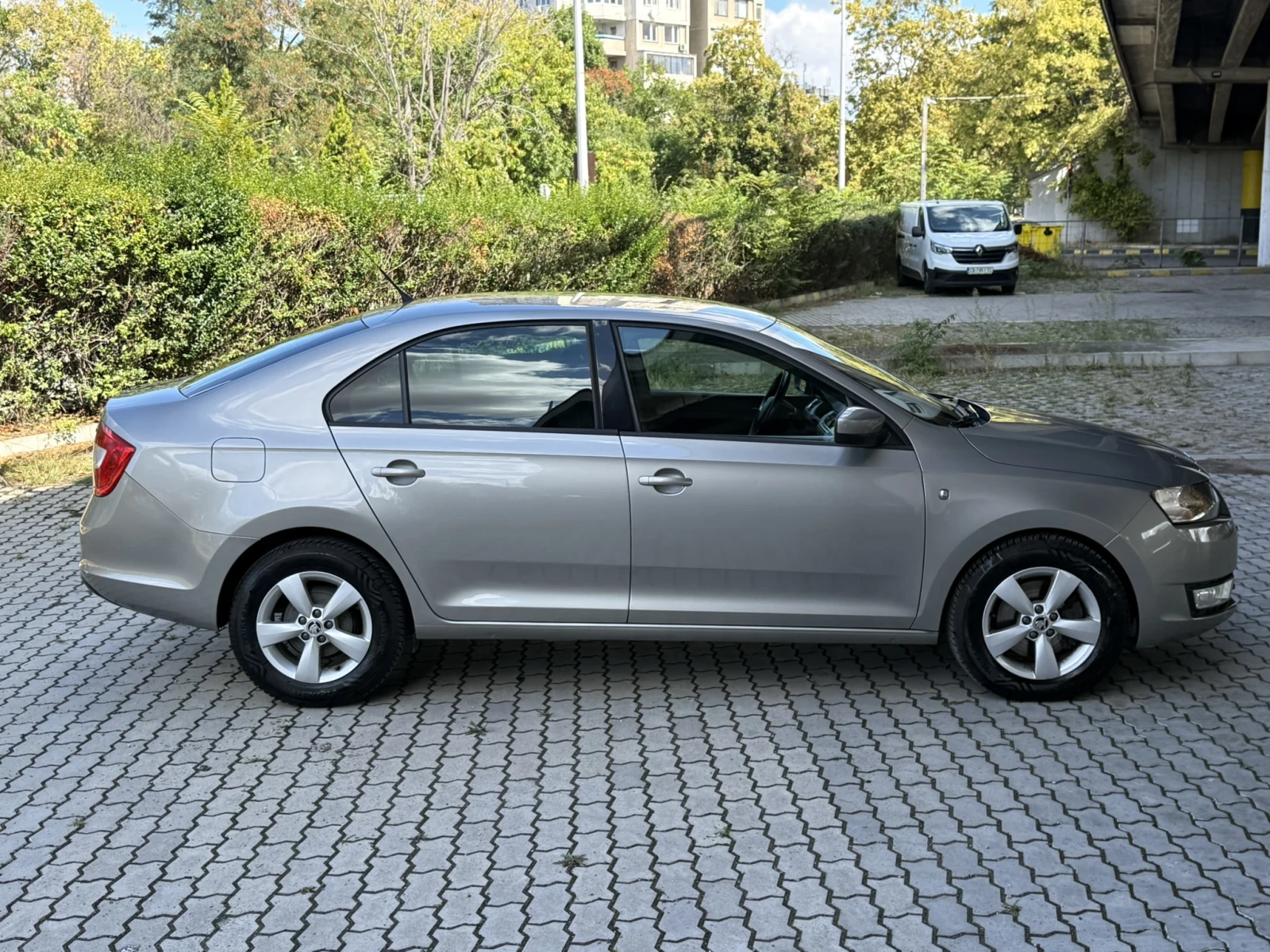 Skoda Rapid, снимка 4 - Автомобили и джипове - 56261482