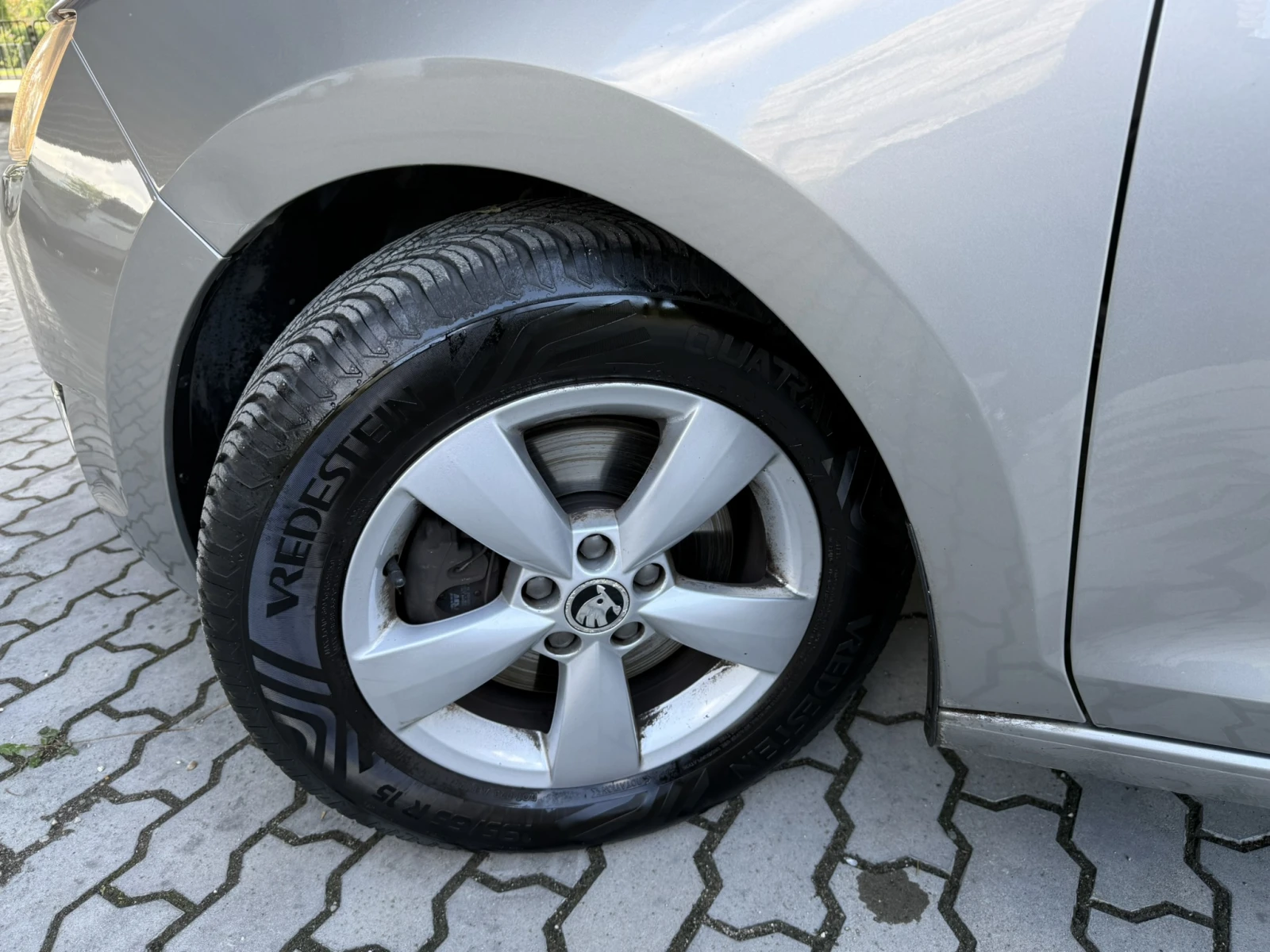 Skoda Rapid, снимка 11 - Автомобили и джипове - 56261482