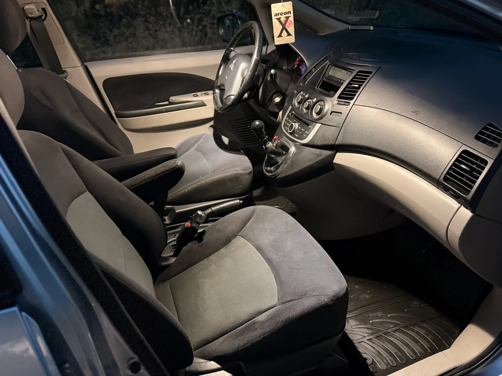 Mitsubishi Grandis 2.0 DID | Mobile.bg � ����������� 11