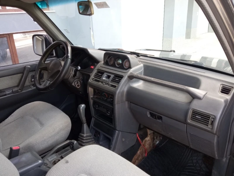 Mitsubishi Pajero 2.5TDI 99 к.с, снимка 9 - Автомобили и джипове - 47741744