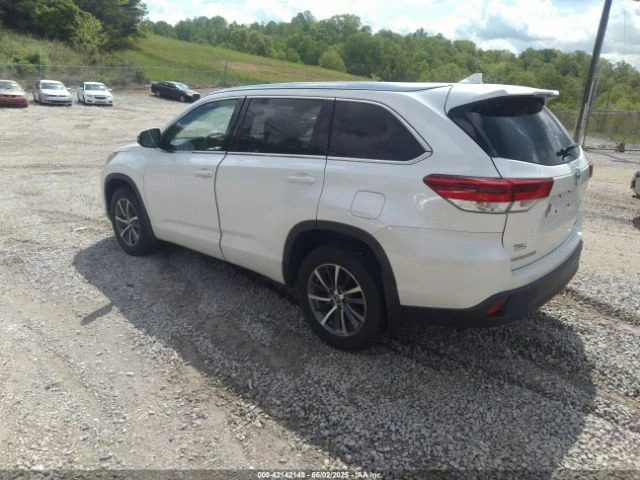 Toyota Highlander XLE - изображение 6