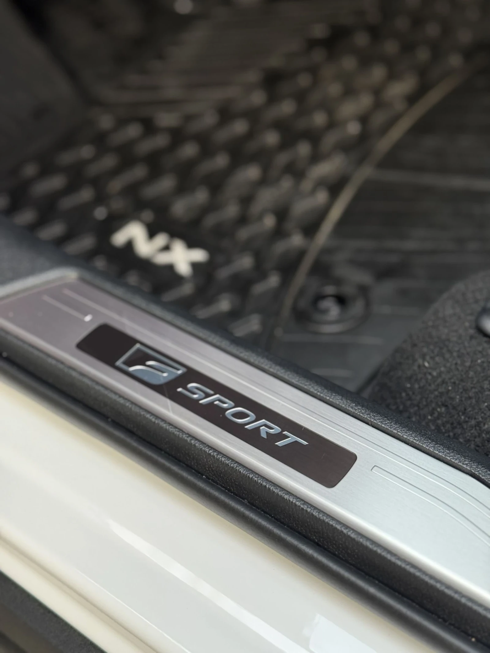 Lexus NX 350 F SPORT 2.4L TURBO - изображение 8