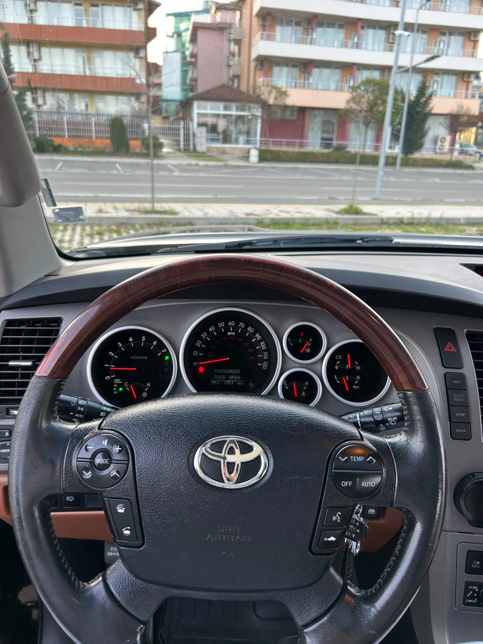 Toyota Sequoia 5.7 PLATINUM | Mobile.bg � ����������� 11