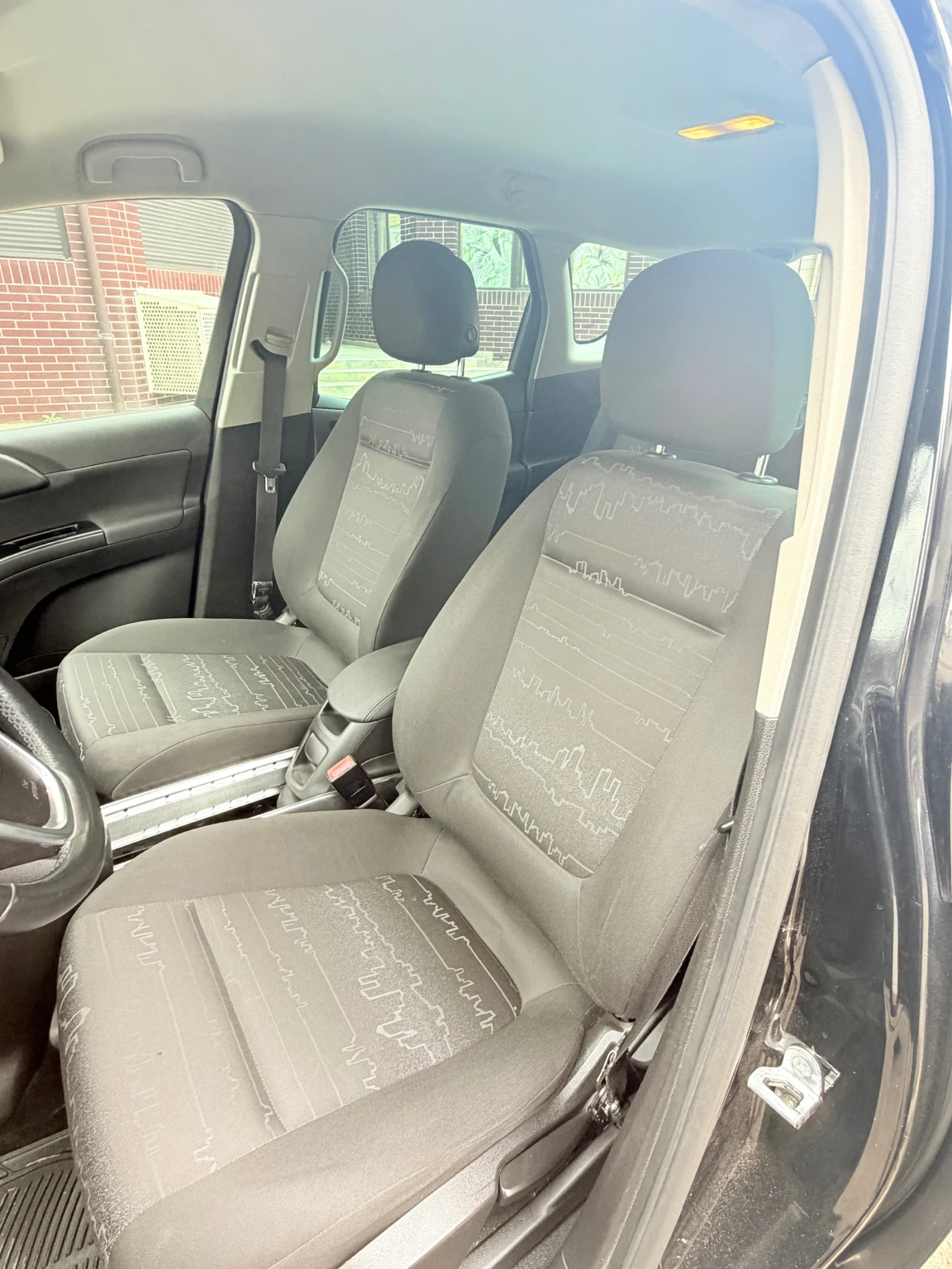 Opel Meriva Швейцарка Регистрирана 95кс Дизел, снимка 4 - Автомобили и джипове - 53986585