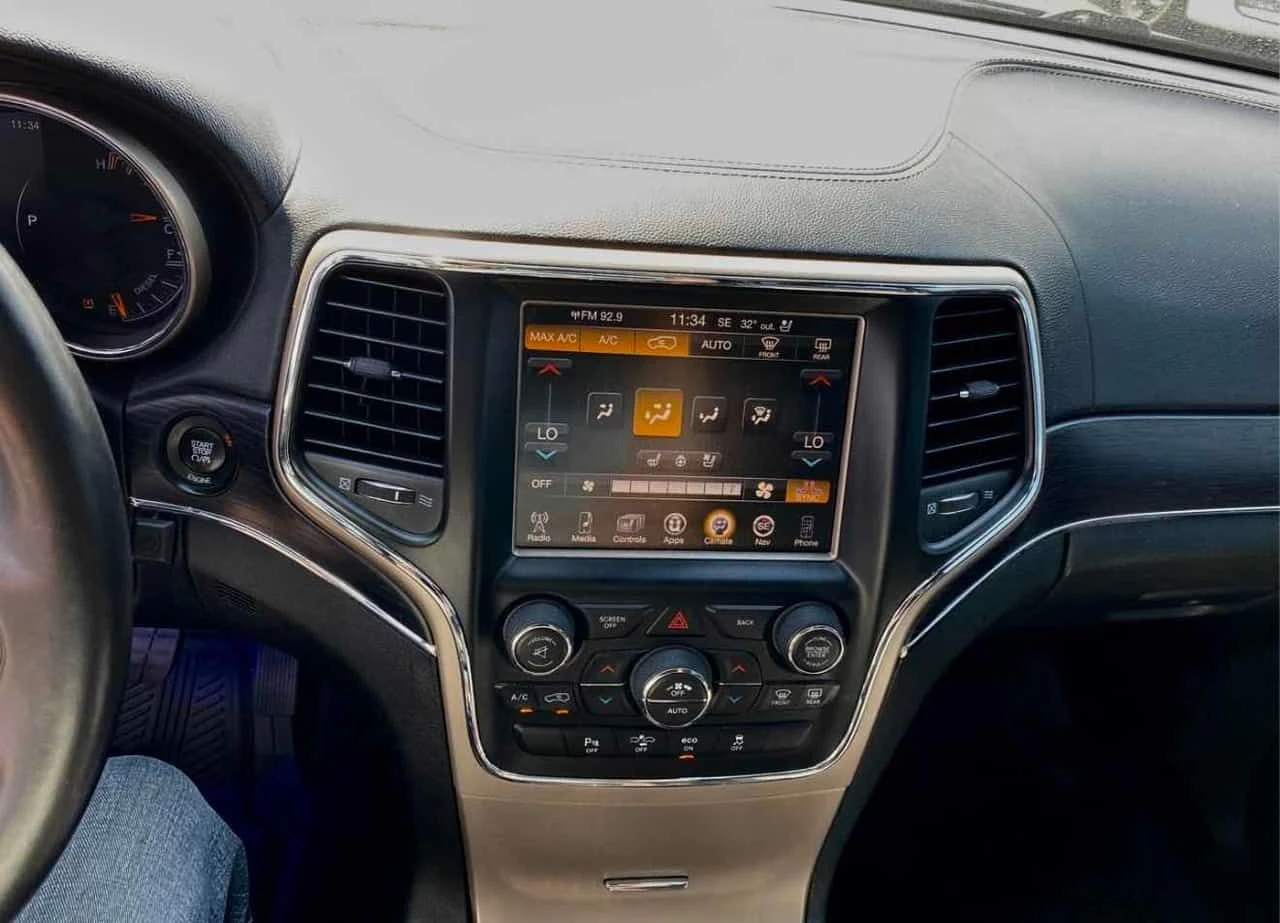 Jeep Grand cherokee * Summit * CARFAX* ОБДУХВАНЕ* ДИСТРОНИК* , снимка 9 - Автомобили и джипове - 53769165