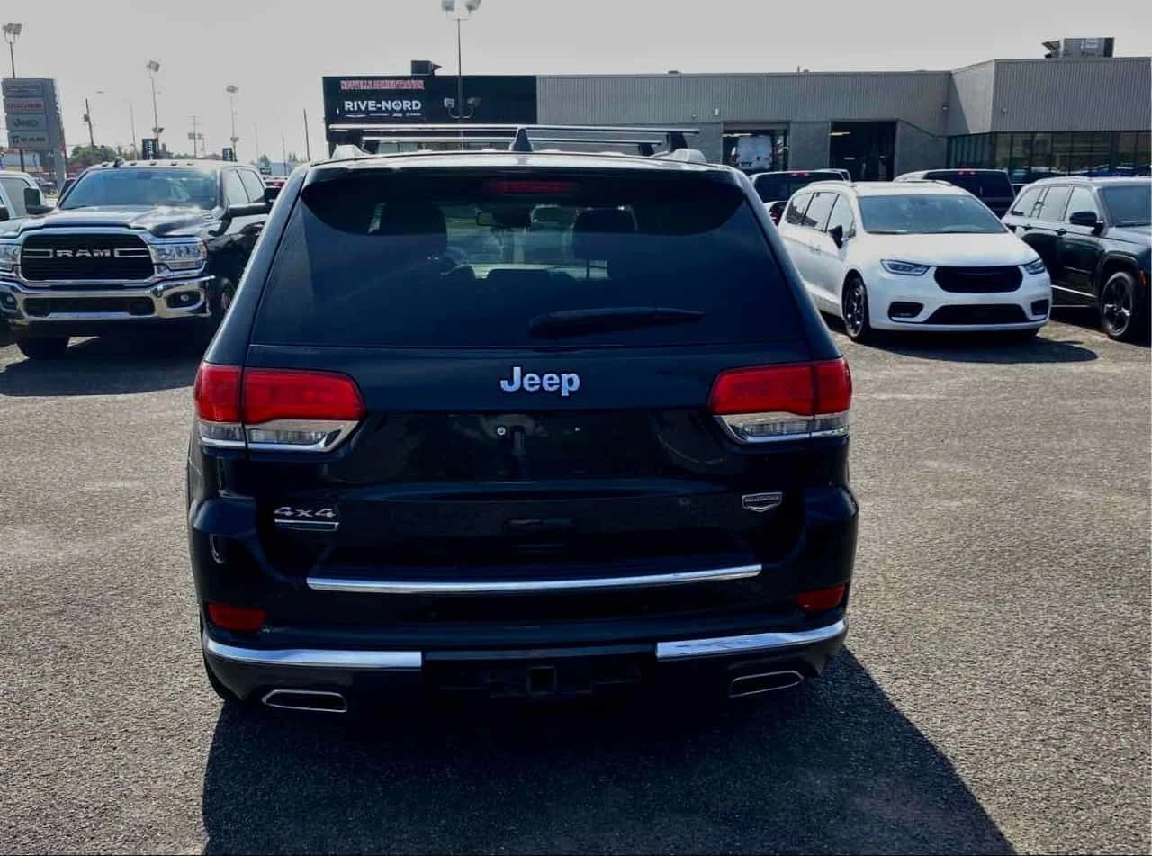 Jeep Grand cherokee * Summit * CARFAX* ОБДУХВАНЕ* ДИСТРОНИК* , снимка 4 - Автомобили и джипове - 53769165