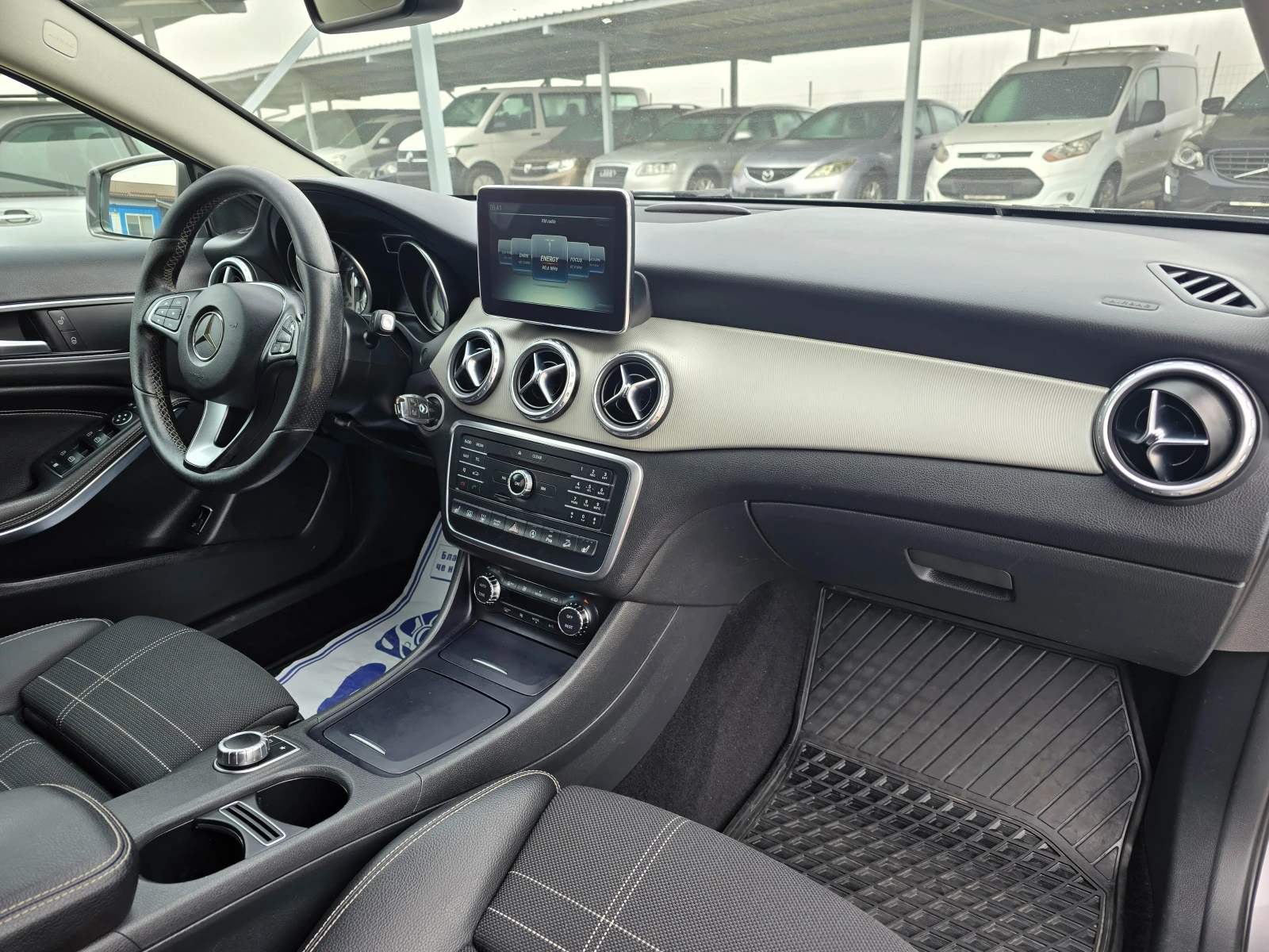 Mercedes-Benz GLA 220 2, 2 CDI 177кс. !! 4MATIC !! , снимка 9 - Автомобили и джипове - 53882121