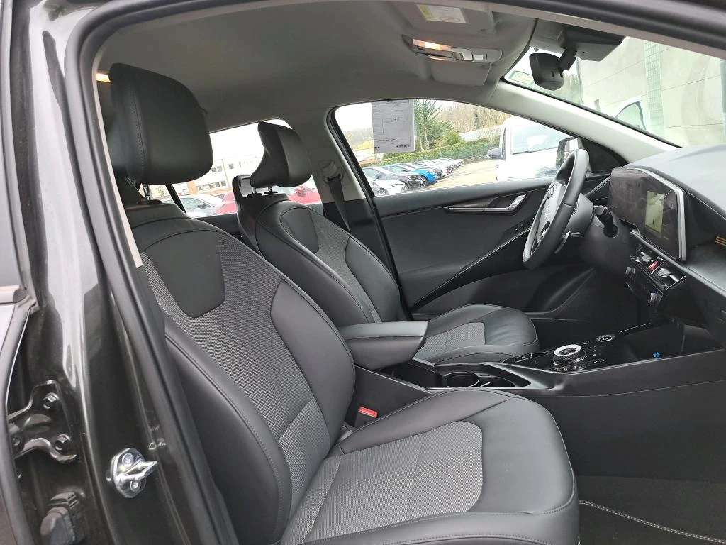 Kia Niro Kia Niro Design - Electric - Automatic, снимка 7 - Автомобили и джипове - 54111019