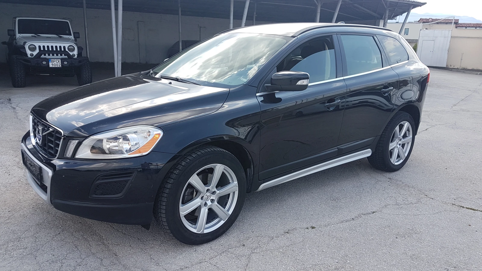 Volvo XC60 2.4 D3 163кс 4×4, снимка 2 - Автомобили и джипове - 54555274