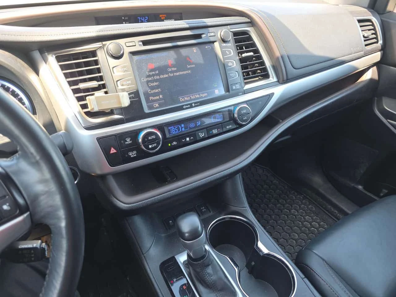 Toyota Highlander * XLE * АВТОКРЕДИТ БЕЗ ПЪРВОНАЧАЛНА ВНОСКА* , снимка 9 - Автомобили и джипове - 54922031