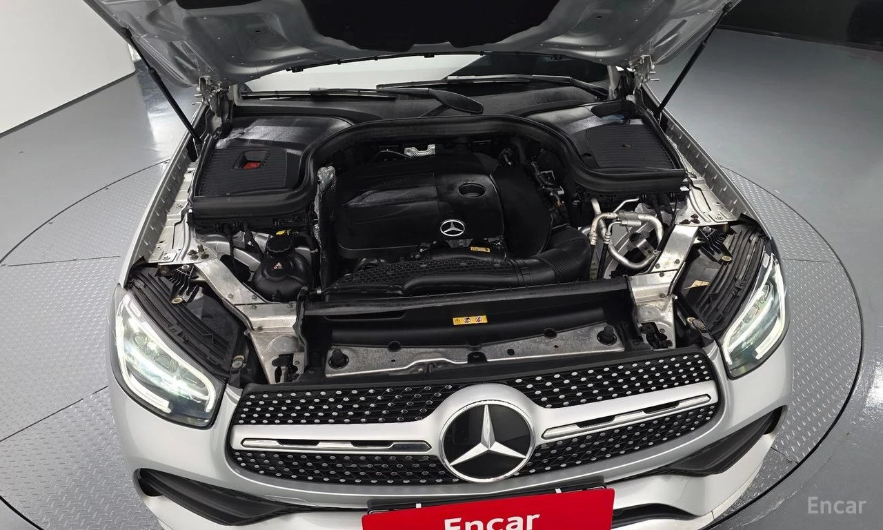 Mercedes-Benz GLC 300 AMG* LINE* ДИСТРОНИК* ДИГИТАЛНО* ТАБЛО* 360КАМЕРА*, снимка 17 - Автомобили и джипове - 54933873