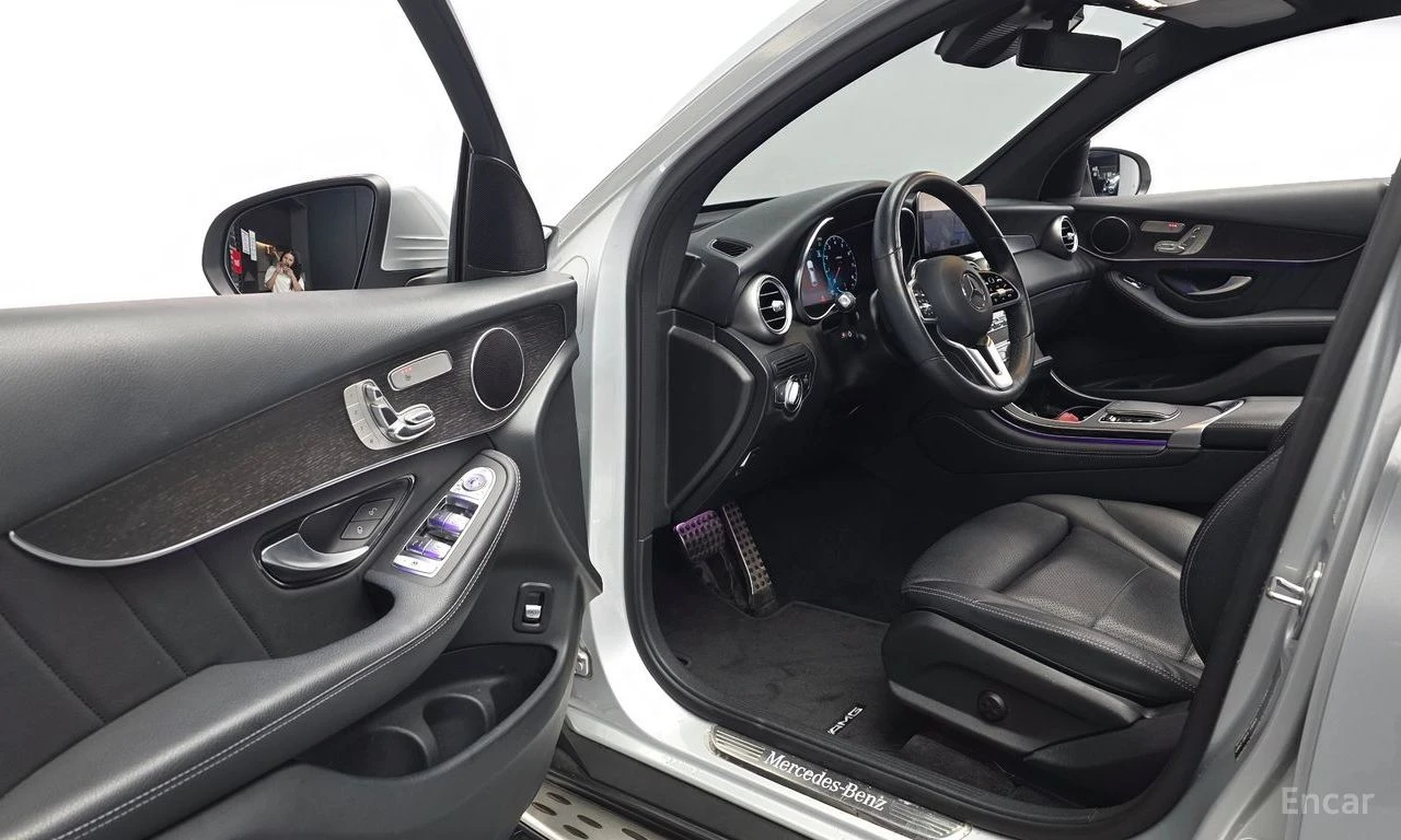 Mercedes-Benz GLC 300 AMG* LINE* ДИСТРОНИК* ДИГИТАЛНО* ТАБЛО* 360КАМЕРА*, снимка 5 - Автомобили и джипове - 54933873