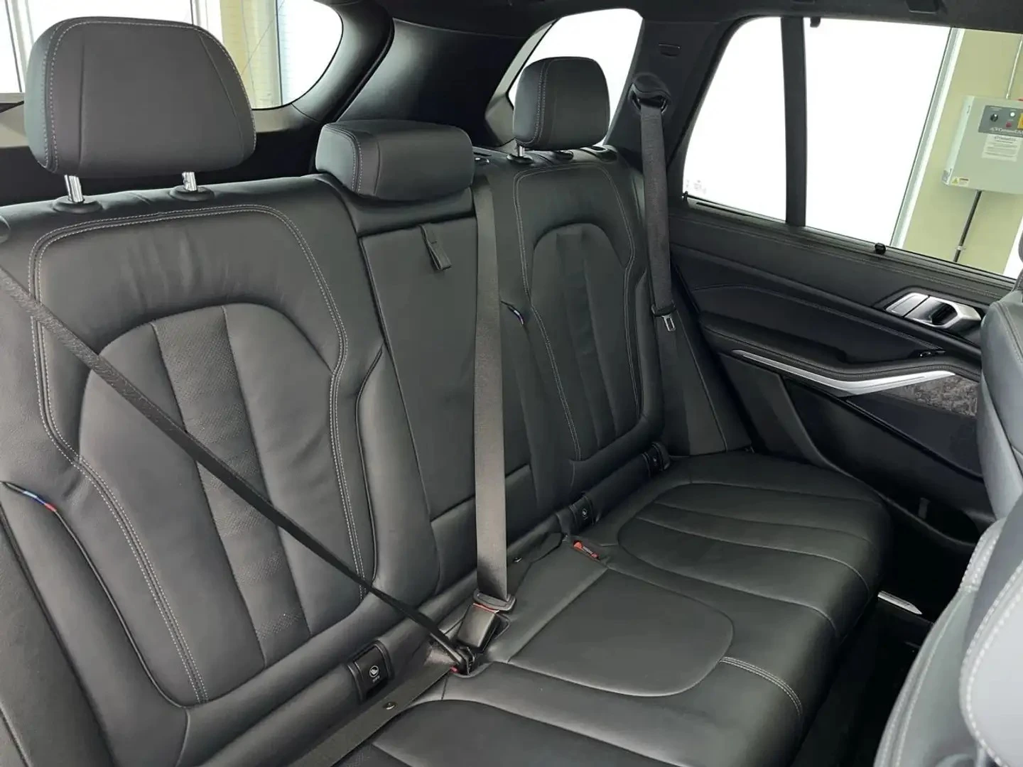 BMW X5 xDrive40i M Sport ЦЕНА ДО БЪЛГАРИЯ АВТОКРЕДИТ, снимка 16 - Автомобили и джипове - 55528471