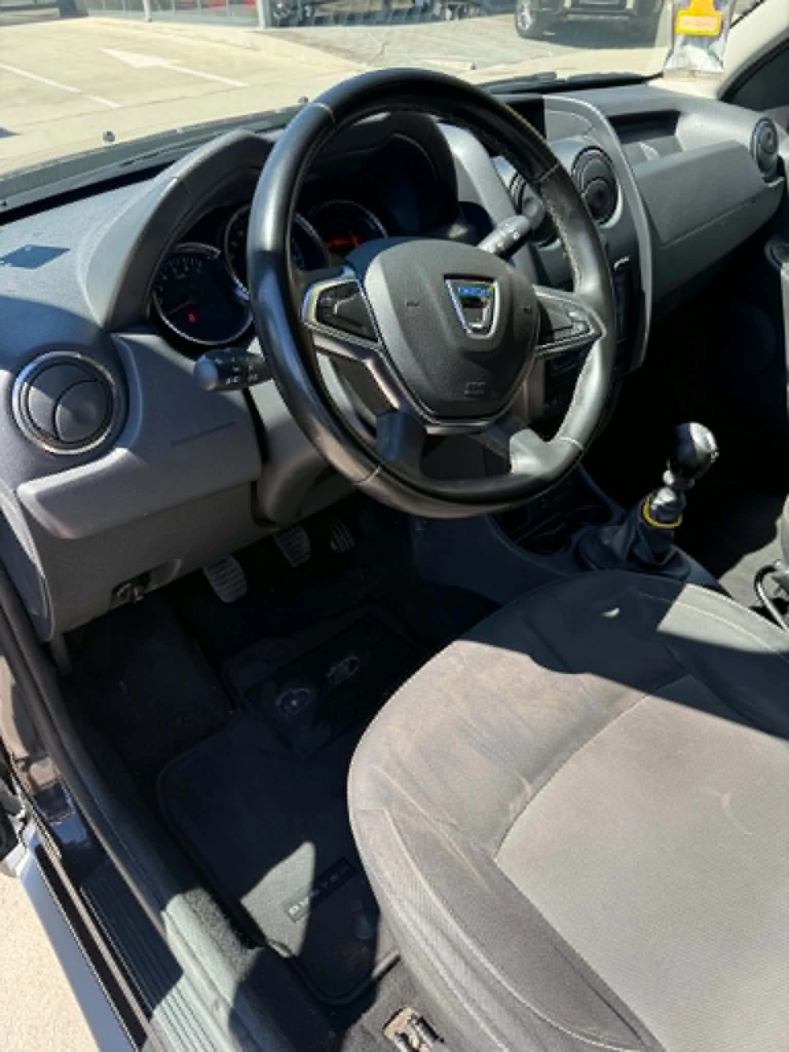 Dacia Duster N1, снимка 8 - Автомобили и джипове - 55824125