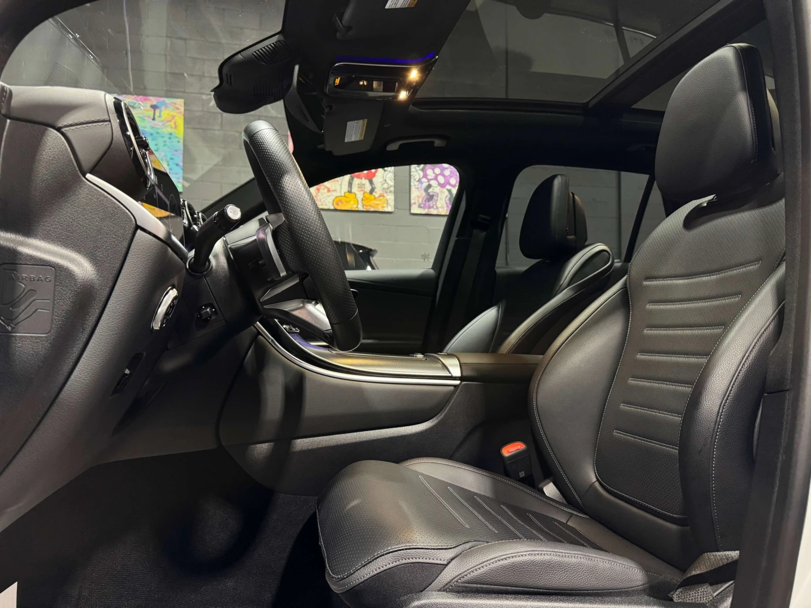 Mercedes-Benz GLC 300 * AMG Line * Burmester * Фиксирана цена до БГ * , снимка 13 - Автомобили и джипове - 56002561