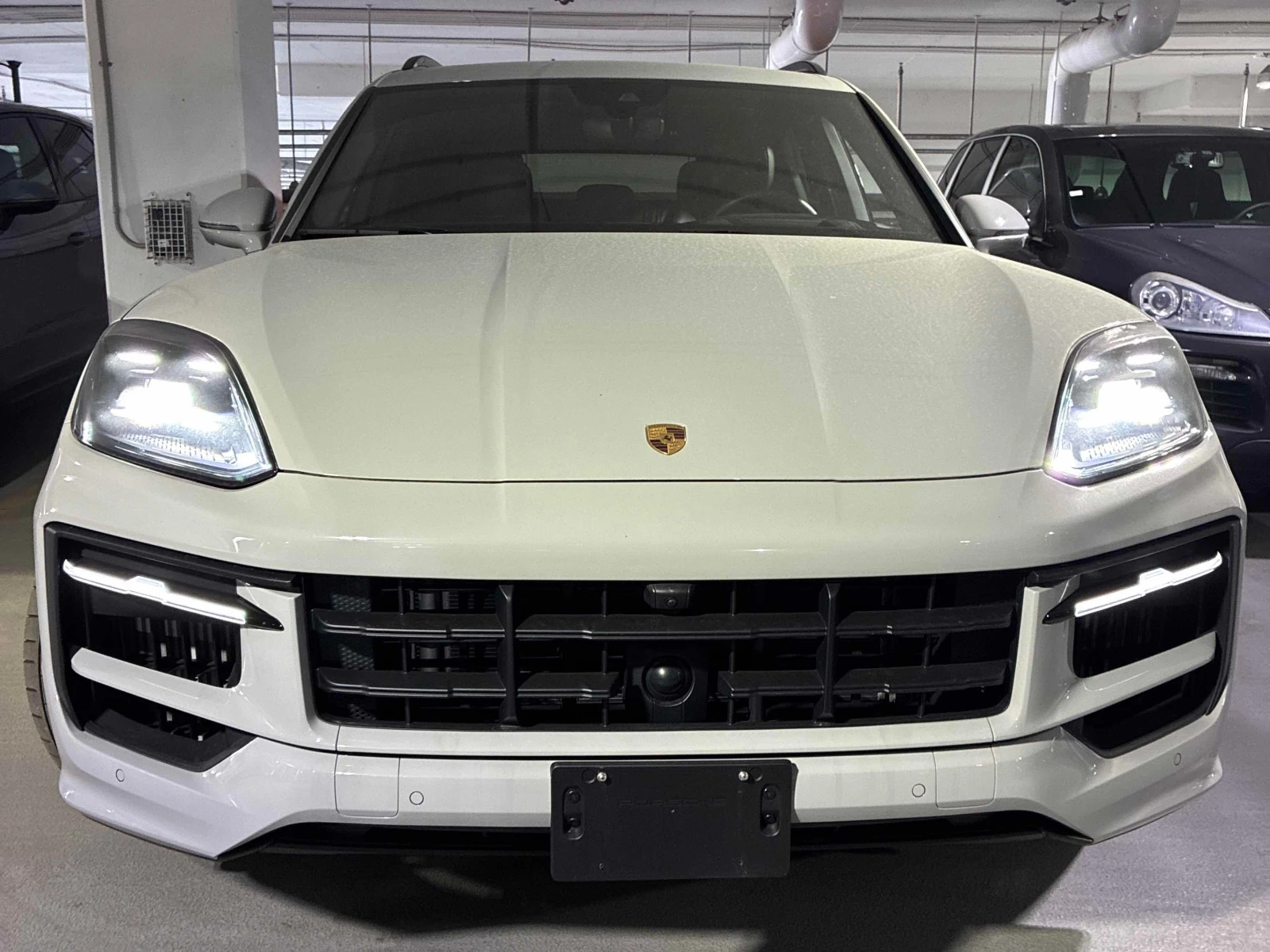 Porsche Cayenne * AWD * CARFAX * ОПЦИЯ ЗА ФИНАНСИРАНЕ, снимка 6 - Автомобили и джипове - 56096135