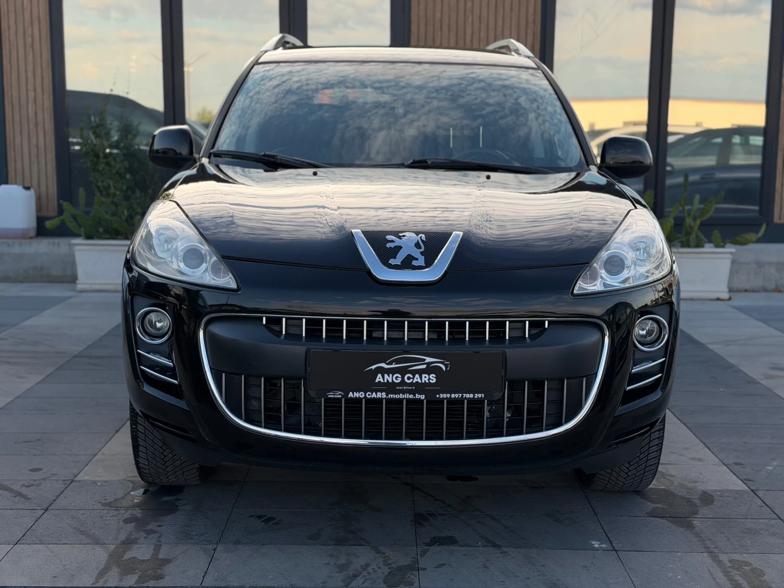 Peugeot 4007 * 2.2HDI* 7Местна* СервизнаИстория* , снимка 3 - Автомобили и джипове - 56259897