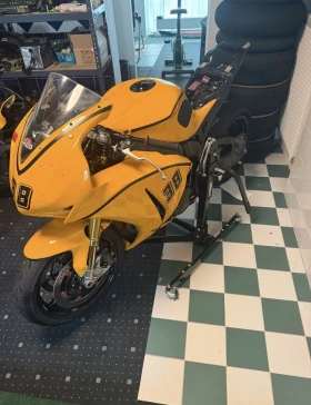 Honda Cbr 1000RR - СЪСТЕЗАТЕЛЕН 