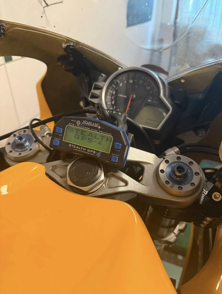 Honda Cbr 1000RR - СЪСТЕЗАТЕЛЕН , снимка 4 - Мотоциклети и мототехника - 52671634