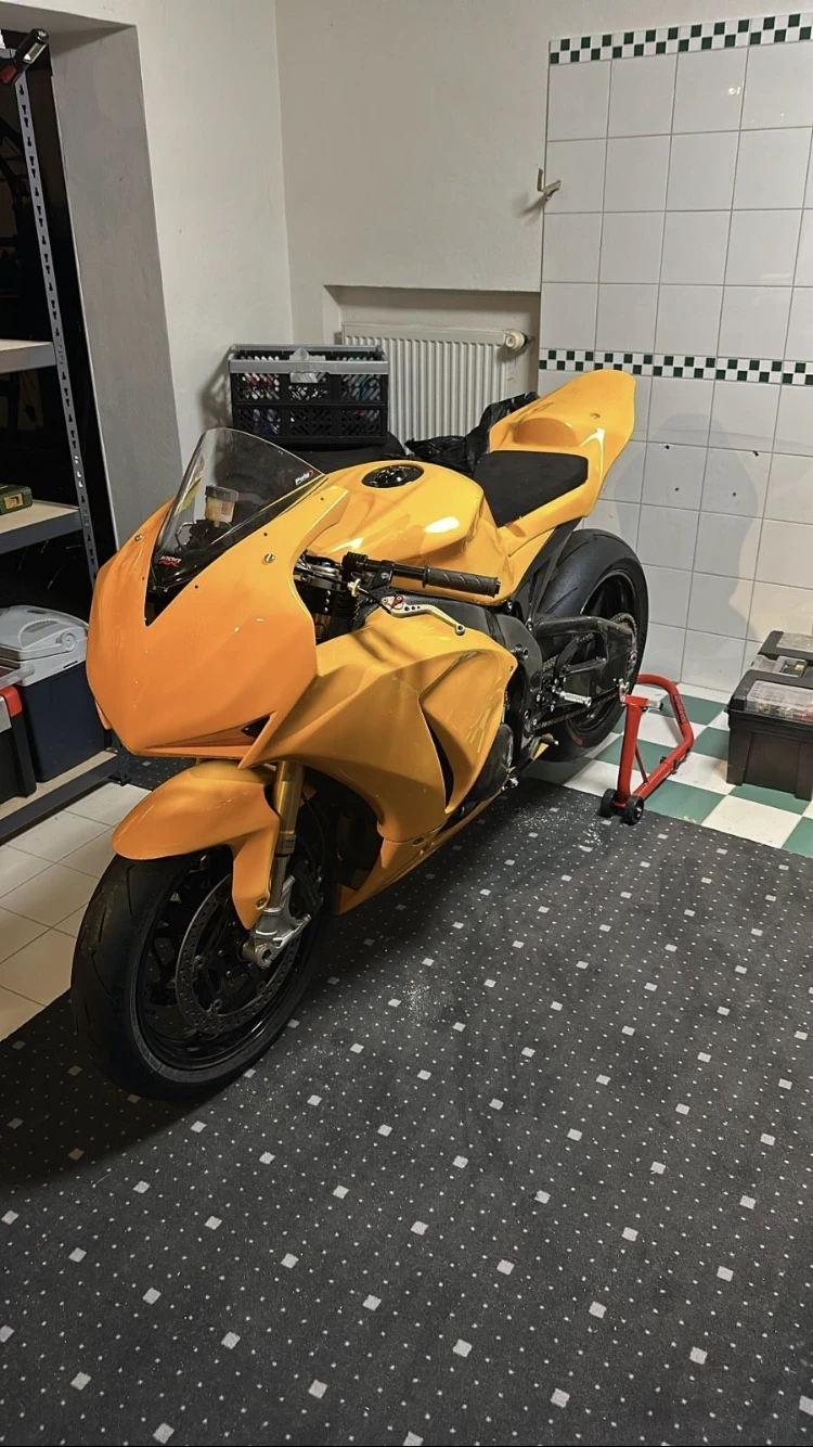 Honda Cbr 1000RR - СЪСТЕЗАТЕЛЕН , снимка 6 - Мотоциклети и мототехника - 52671634