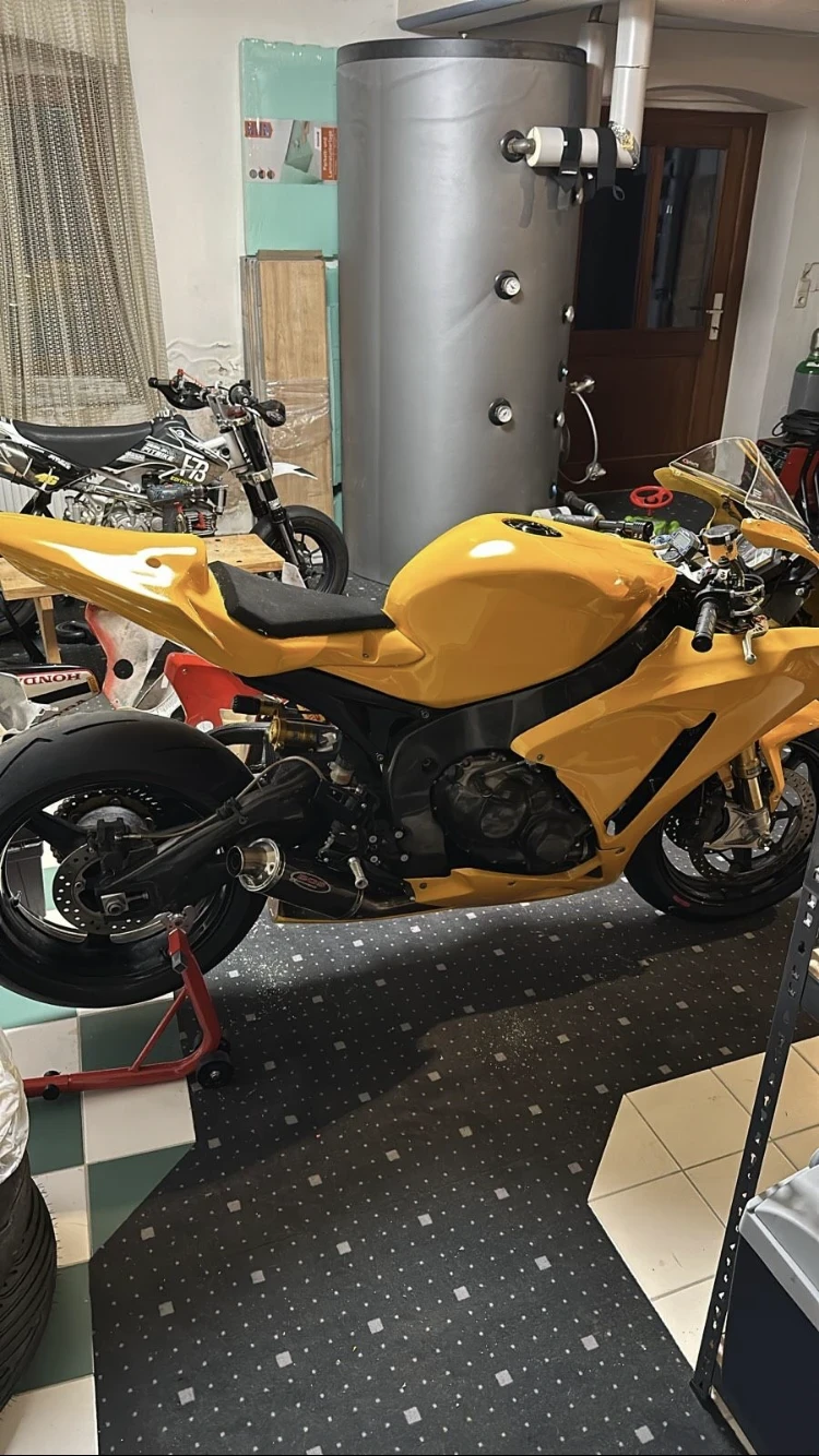 Honda Cbr 1000RR - СЪСТЕЗАТЕЛЕН , снимка 8 - Мотоциклети и мототехника - 52671634
