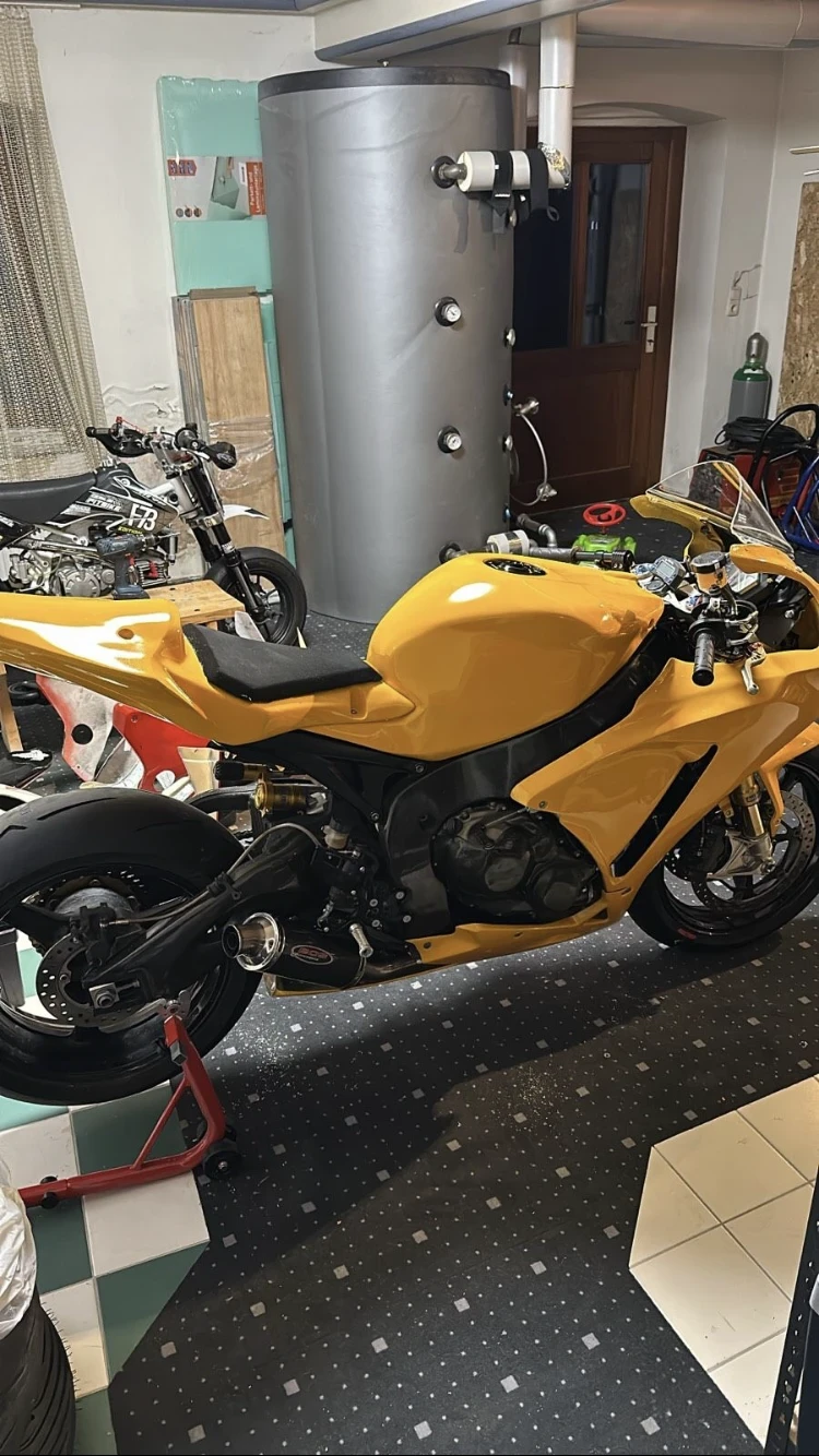 Honda Cbr 1000RR - СЪСТЕЗАТЕЛЕН , снимка 11 - Мотоциклети и мототехника - 52671634